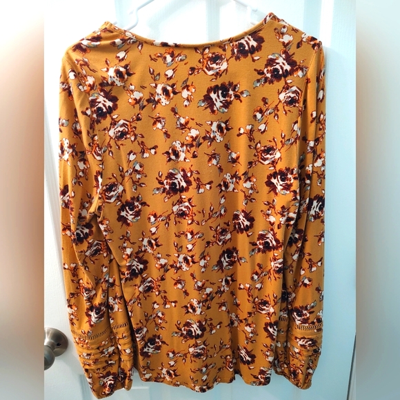 Floral Rust-Colored Long-sleeved Shirt By danielrainn. Size Medium. - Picture 2 of 5